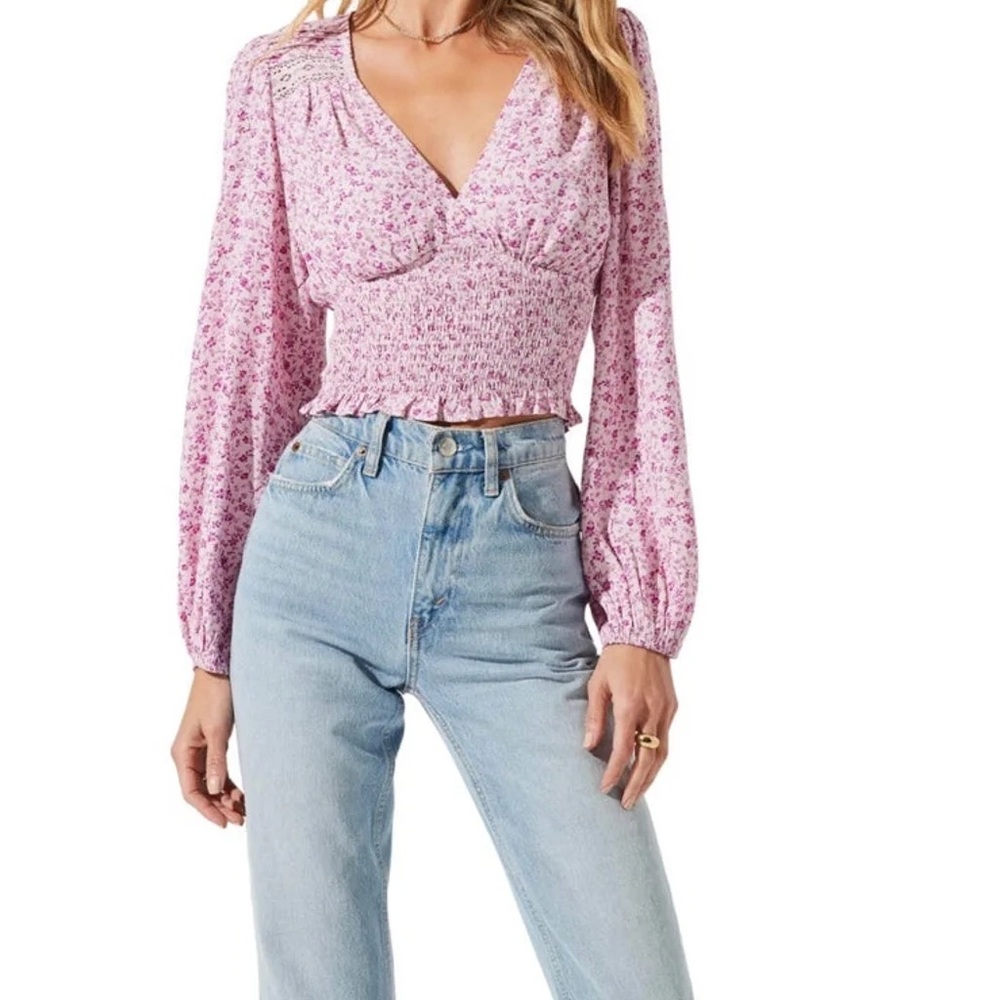 BEAUTIFUL PINK floral blouse BRAND NEW